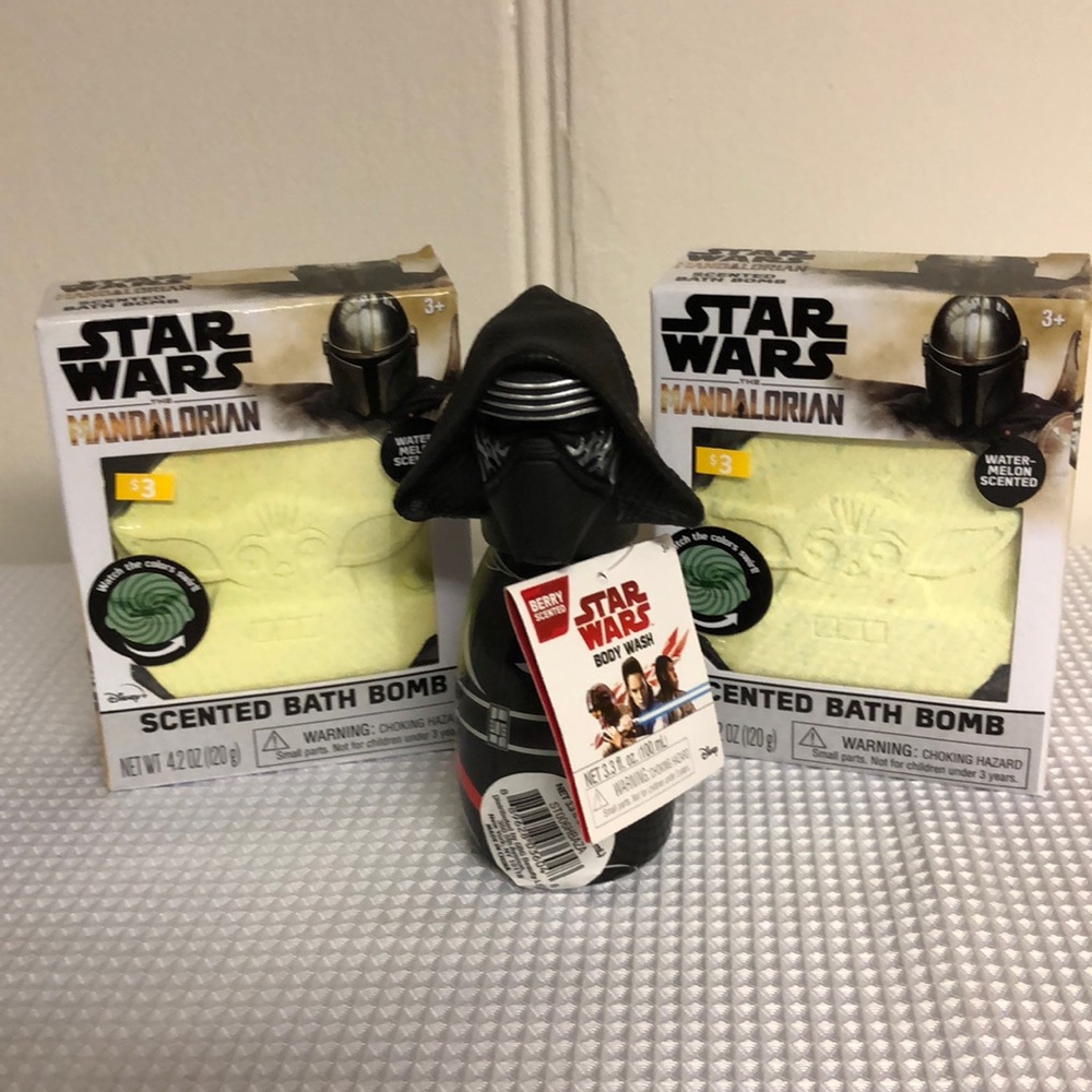 Disney STAR WARS 3-Pc Bath Lot Mandalorian Grogu Bath Bombs; Kylo Ren Body Wash